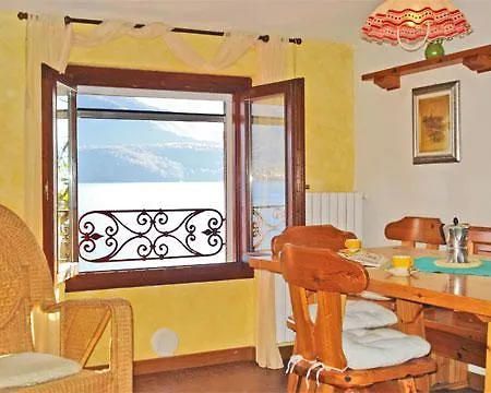 Apartment Holiway Sostra *